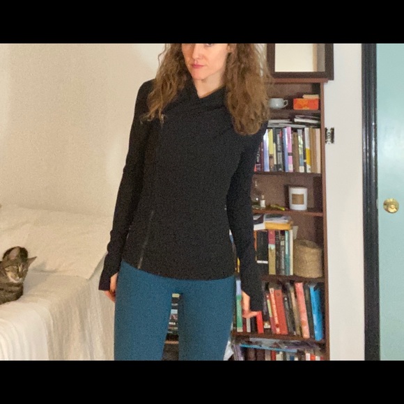 Lululemon Bhakti Jacket - Picture 6 of 6